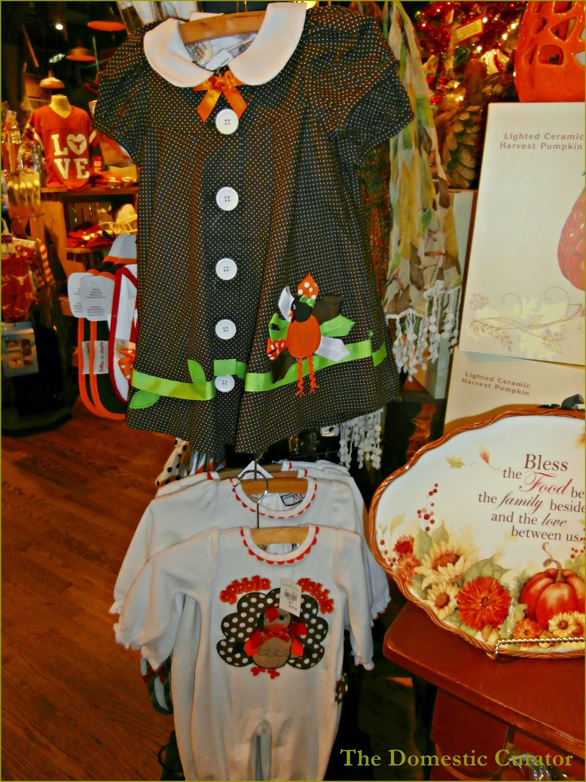 The Domestic Curator: Cracker Barrel Fall & Halloween Decor