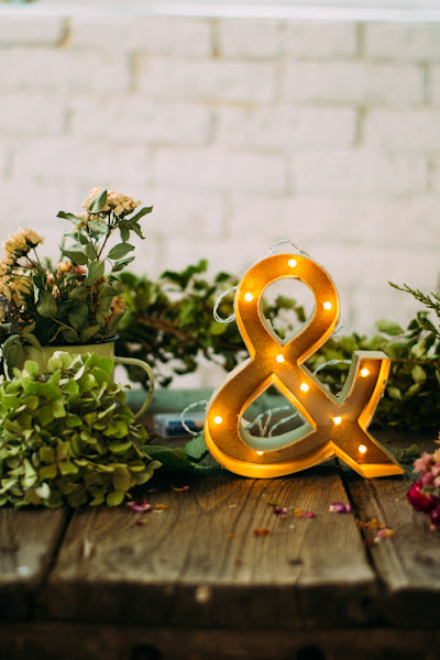 Letra de luces cartón diy