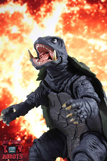 SH MonsterArts Gamera [1995] 02