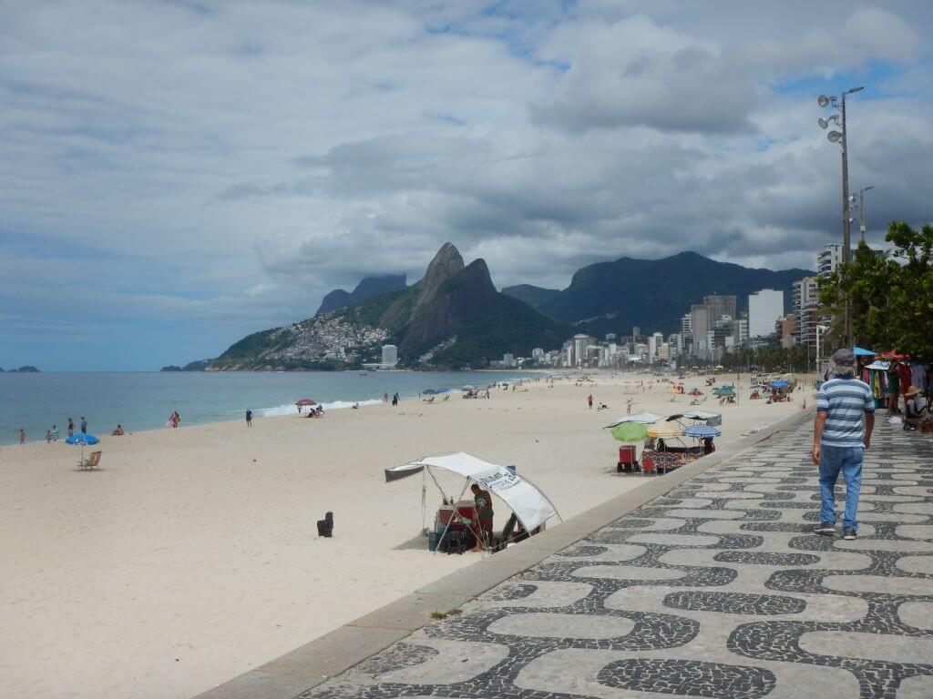 calçadas de pedras portuguesas ipanema