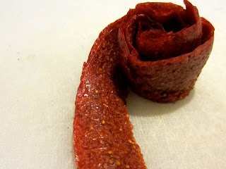 homemade strawberry fruit leather