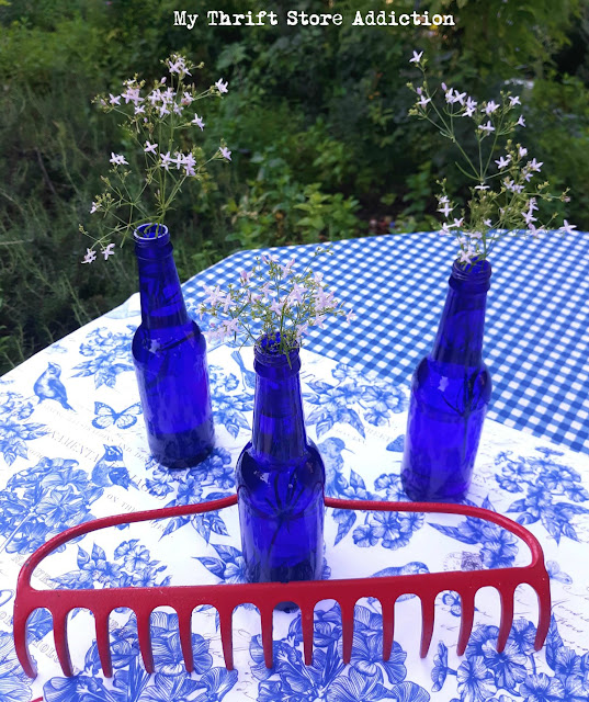 garden lover's patriotic tablescape