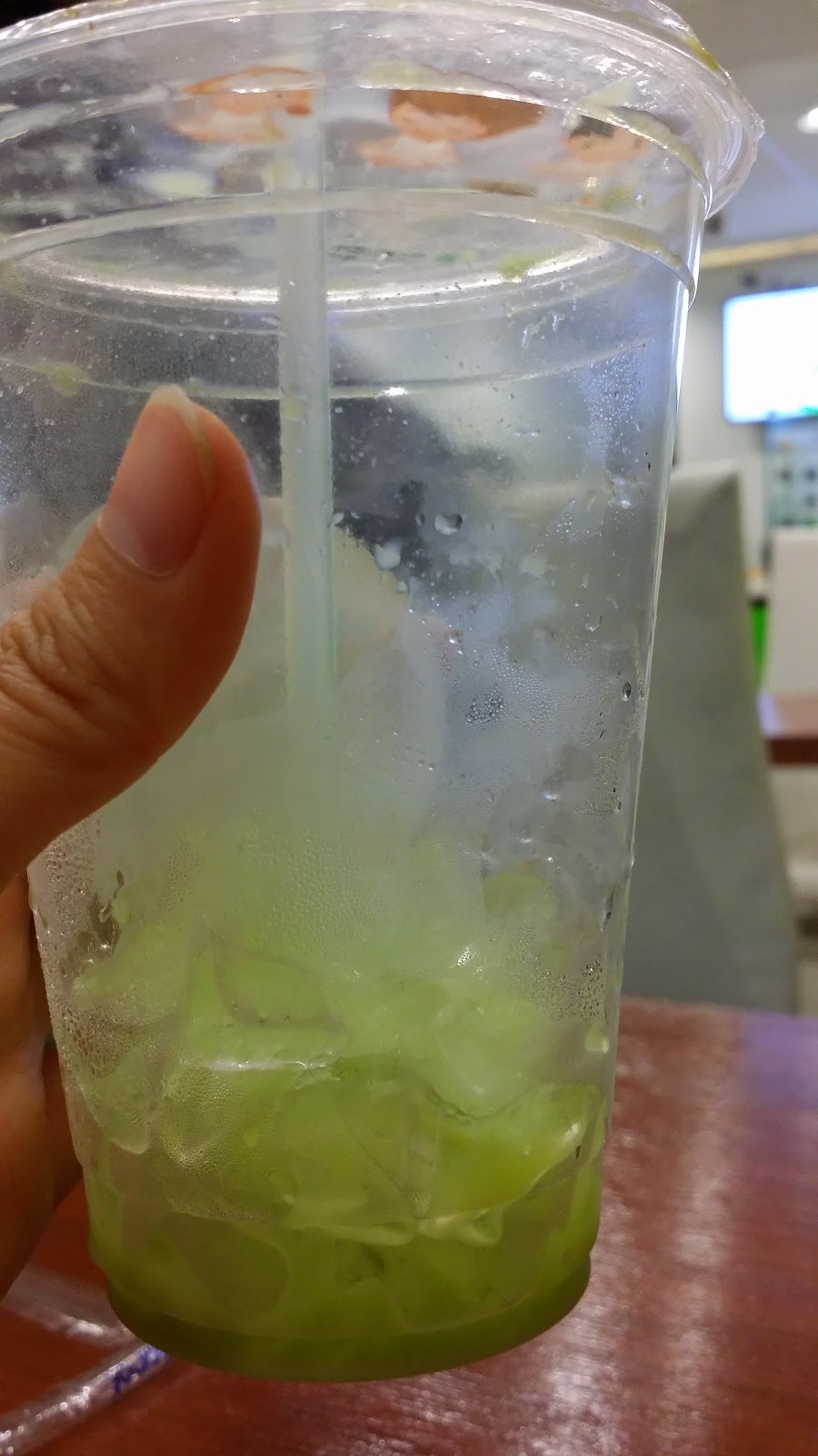 WHY THE SNOWFLAKE FACTORY IS MY NEW FAVORITE SPOT FOR GREEN THAI TEA