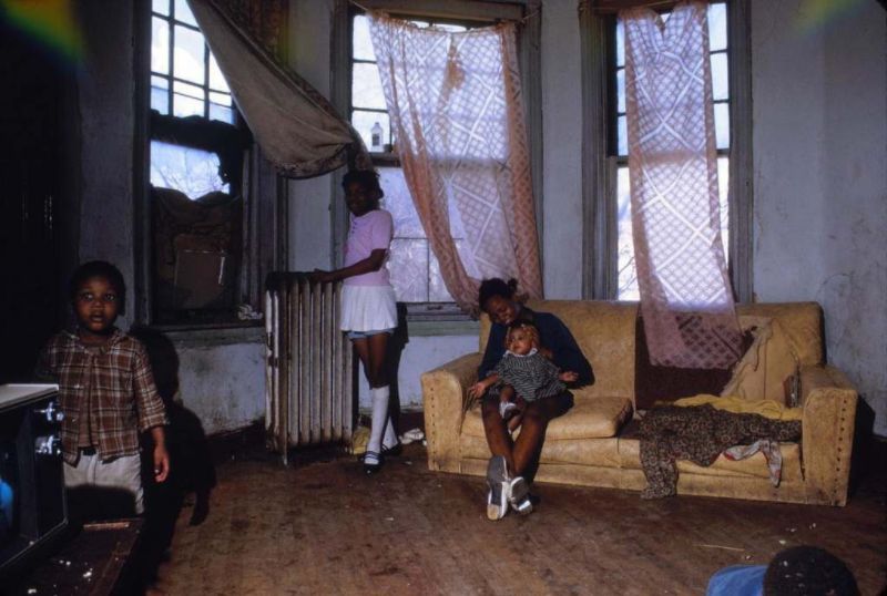 Fascinating Vintage Photographs Capture Everyday Life in TriTaylor