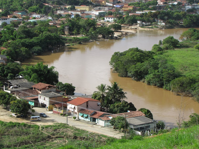 Suzano Papel e Celulose e TNC firmam parceria para recuperação de nascentes do Rio Mucuri