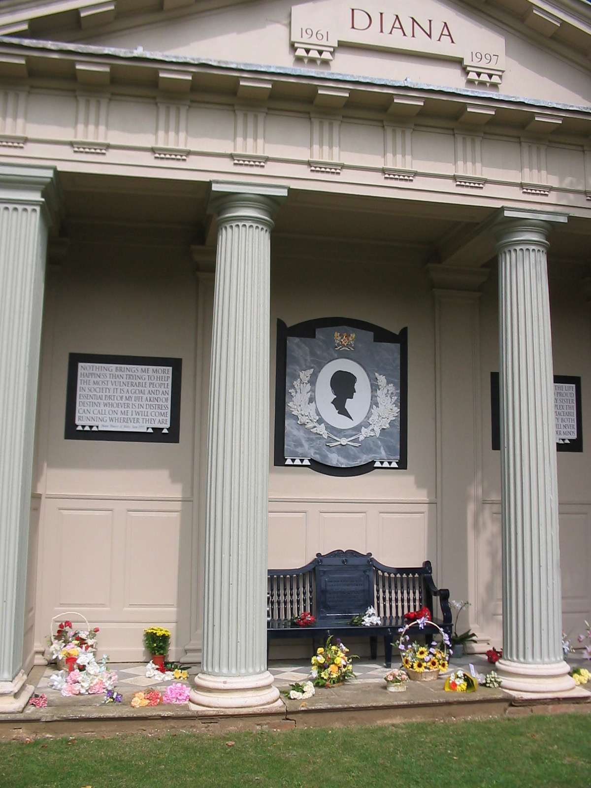 Marilyn's Royal Blog 18 Years Ago Today..The Death of Diana