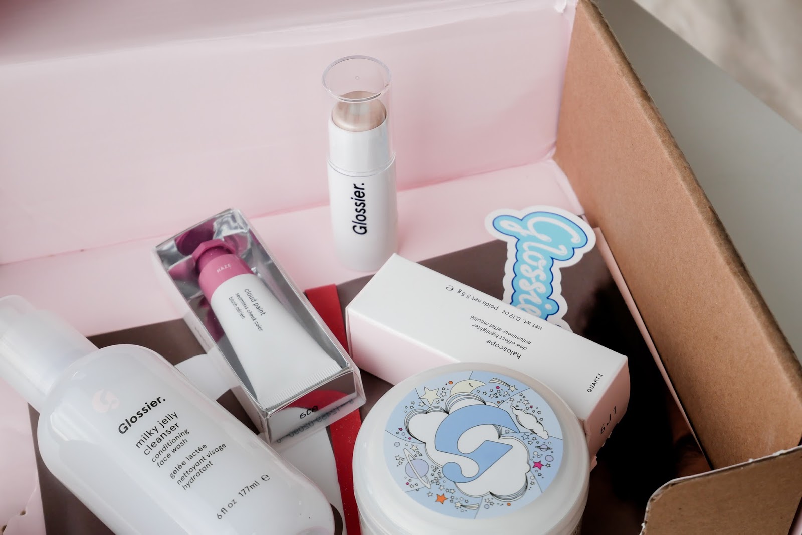 Does glossier ship to uk