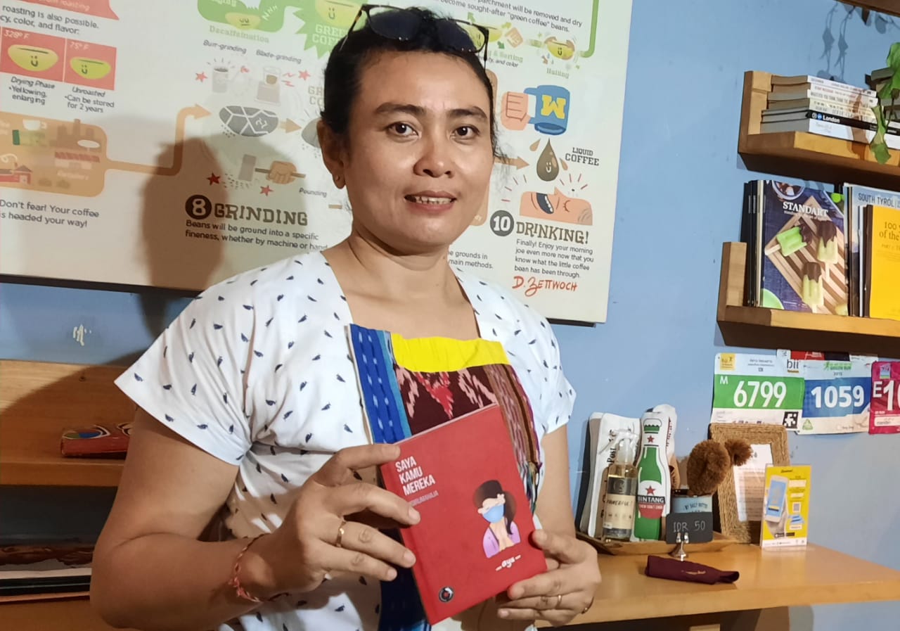 Saat Pandemi Covid-19, Mantan Jurnalis Terbitkan Buku “Saya Kamu Mereka”