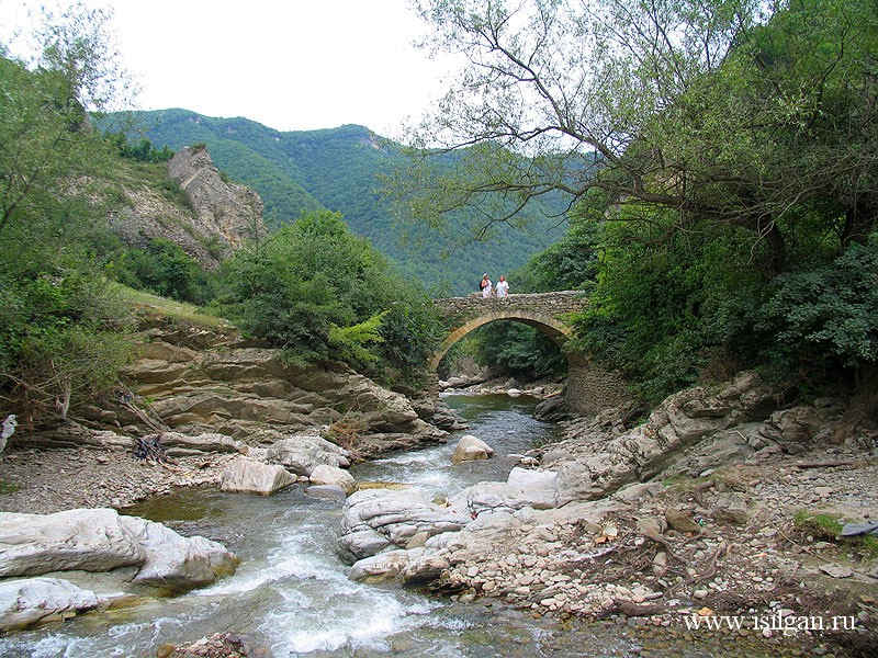 Хучнинский (Ханагский) водопад. Село Хучни. Республика Дагестан.