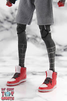 MAFEX Spider-Man (Miles Morales) 08