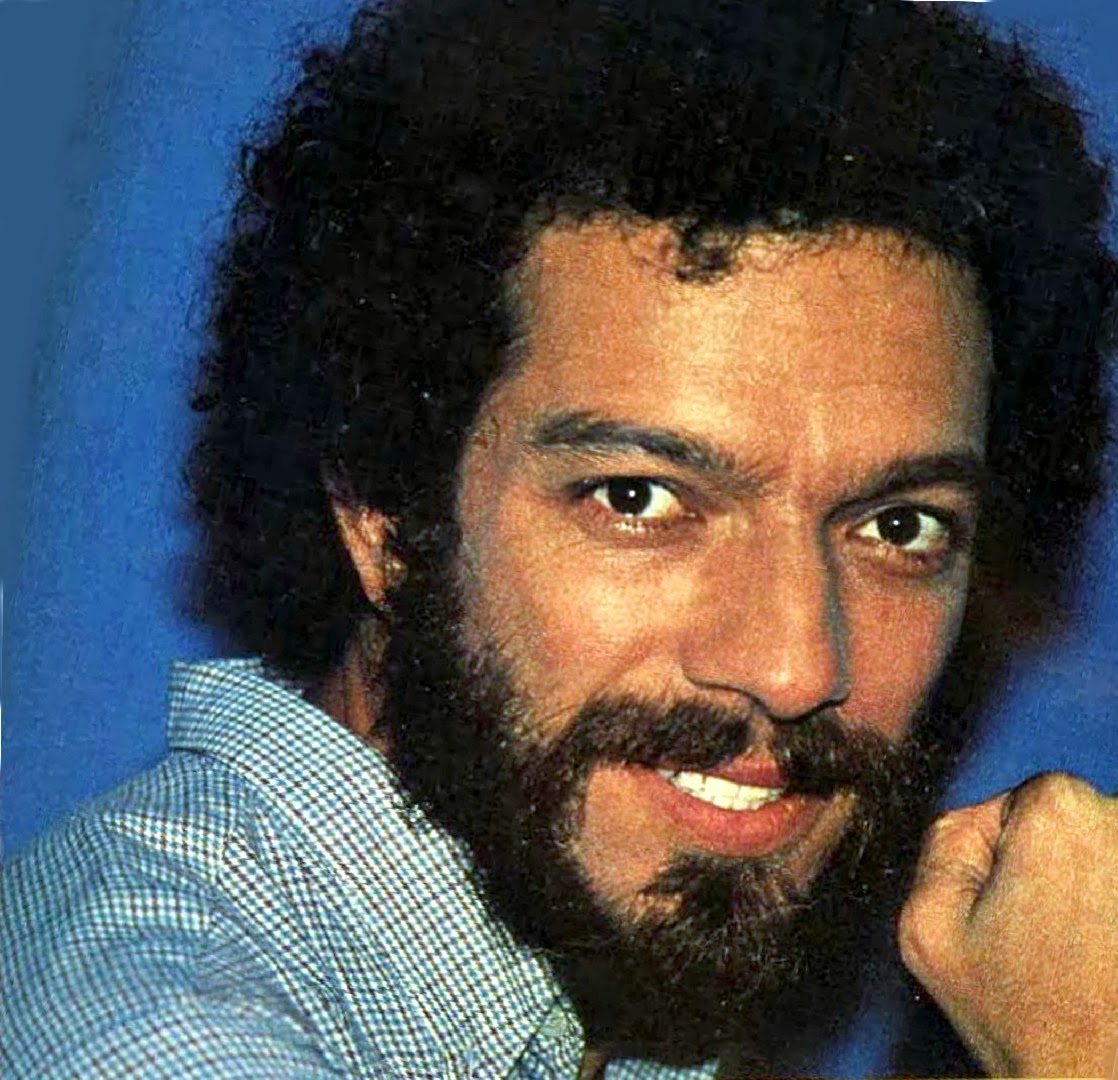 Astros em Revista CARLOS AUGUSTO STRAZZER O MISTICO PERFEITO