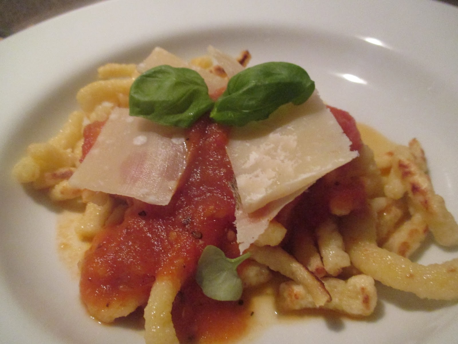 Spätzle mit pikanter Tomatensoße – glatzkoch.de
