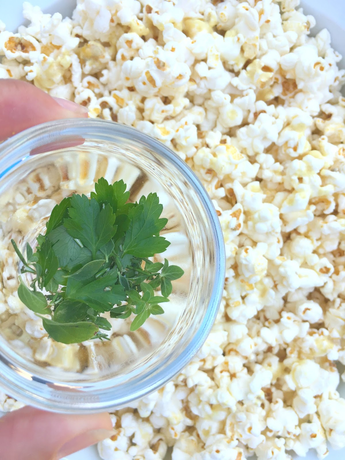 Jac o' lyn Murphy Summer Herb Popcorn & 5 shows to Binge Watch eating it