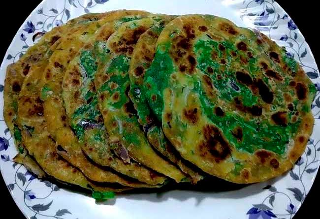 हरी मटर का पराठा रेसिपी ओर हरी खाने के फायदे || Green peas Paratha Recipe and Health benefits Of paratha