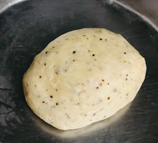 sindhi-khasta-pakwan-recipe-step-1(७)