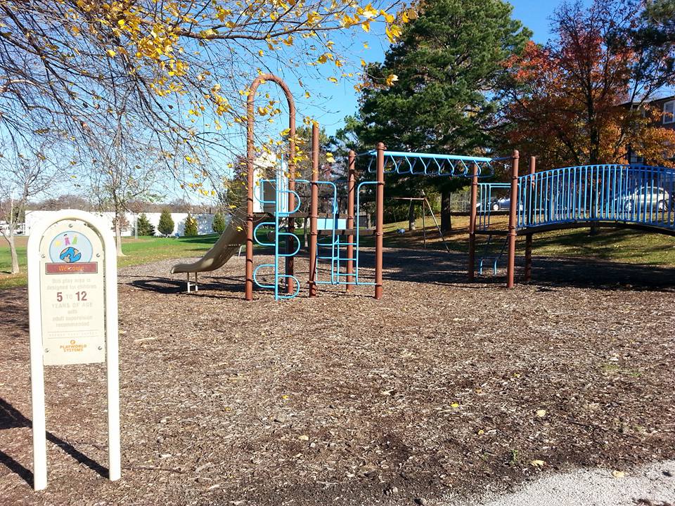 Play St. Louis Metcalfe Park, University City