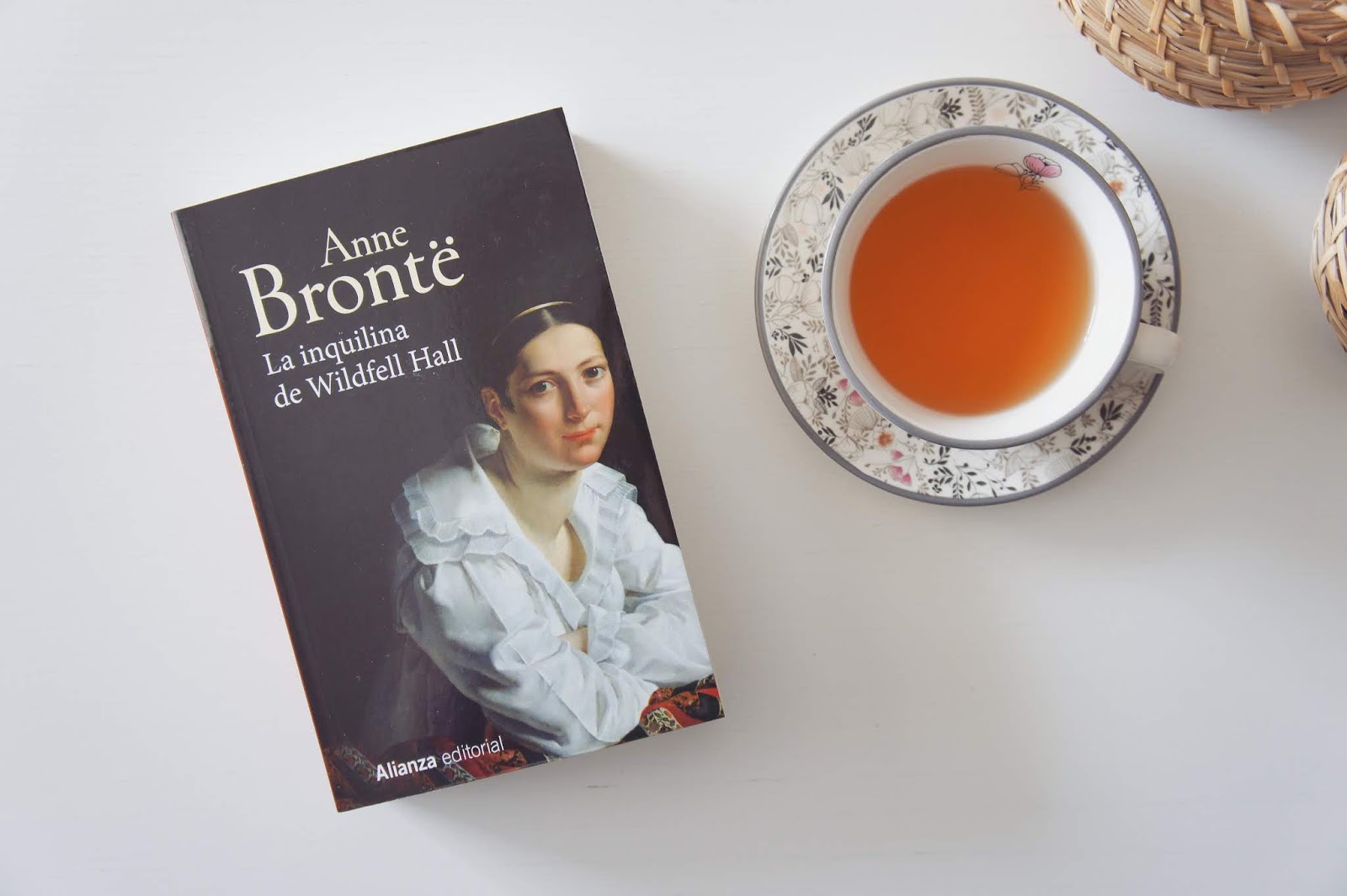 Lee La inquilina de Wildfell Hall, de Anne Brontë en línea en Bookmate