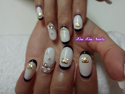 chanel nails gel theme extensions mono tone tip gold