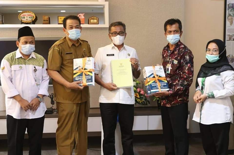 Terima Kunjungan BAZNAS Kota Batam, Sekda Batam Apresiasi ZIS Tahun 2020 Meningkat Terima Kunjungan BAZNAS Kota Batam, Sekda Batam Apresiasi ZIS Tahun 2020 Meningkat