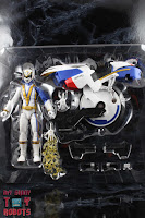 Power Rangers Lightning Collection SPD Omega Ranger & Uniforce Cycle Box 05