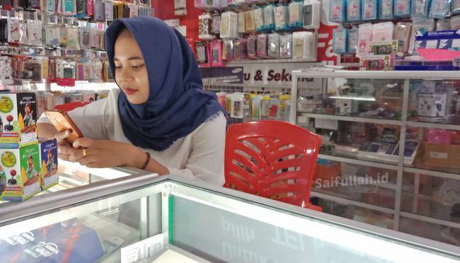 Lowongan Kerja Jaga Counter Hp + Pulsa Pontianak Timur