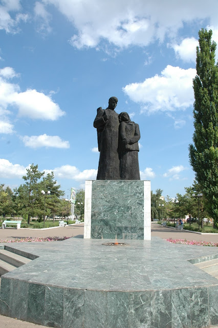 Сочинение про памятник скорбящая мать %25D0%2594%25D0%25B0%25D1%2582%25D0%25B0%2B%25D1%2581%25D1%258A%25D1%2591%25D0%25BC%25D0%25BA%25D0%25B8%2B%25D0%25B8%25D1%258E%25D0%25BD%25D1%258C%2B2009%2B%25D0%25B3.%2B%25282%2529