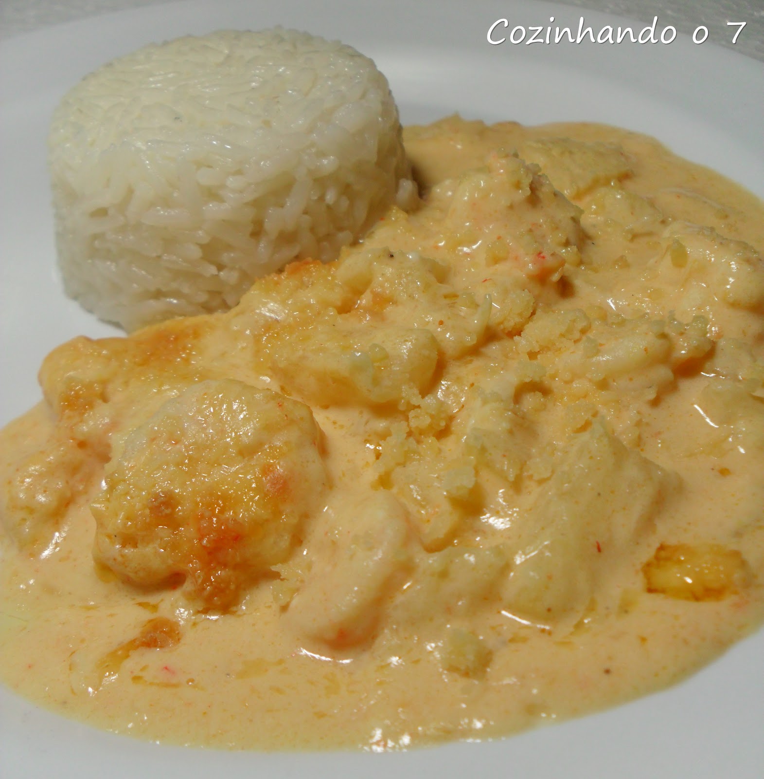 Cozinhando o 7: Camarão com Abacaxi ao Molho Branco