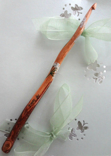 Handcarved Queen Anne's Lace Hook