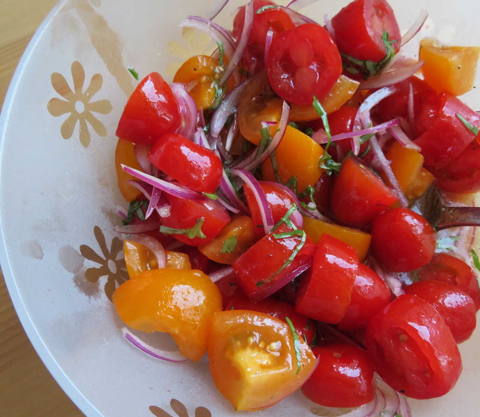 Tomato, Basil & Red Onion Salad