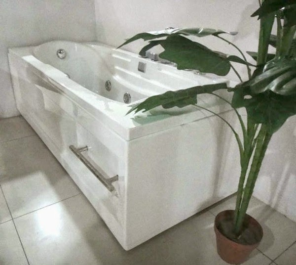 Portable hot tub super models