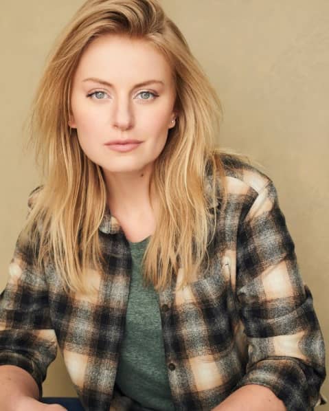 Sarah Minnich Age, Birthday, Weight, Height, Family, Biography & Facts