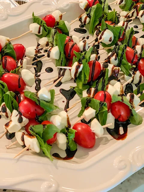 Caprese Salad Skewers, a simple caprese salad on a stick, easy to make and fancy to look at.