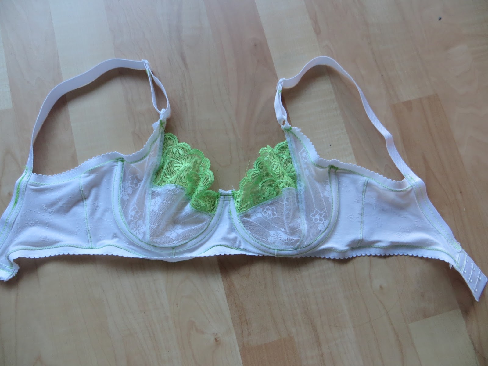 begonia sews: Marlborough Bra for real!