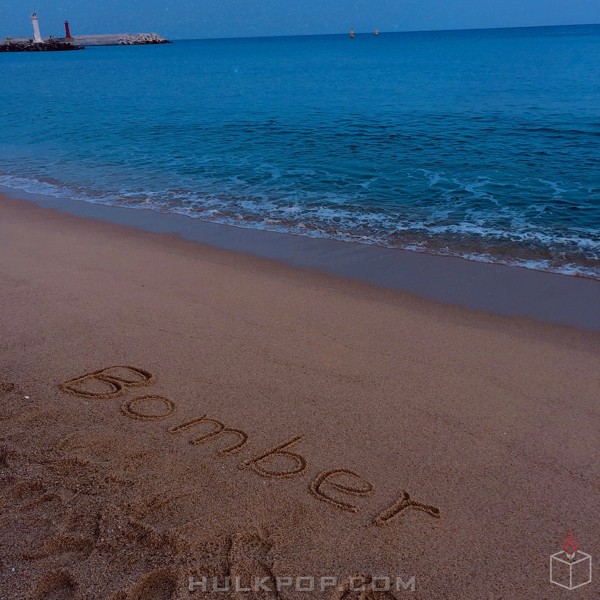 Bomber Box – Saturday Night – Single