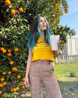 Bella Thorne Social Media 01-Mar-2020