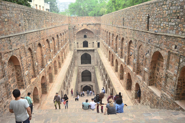 agrasen ki baoli delhi, agrasen ki baoli nearest metro, 