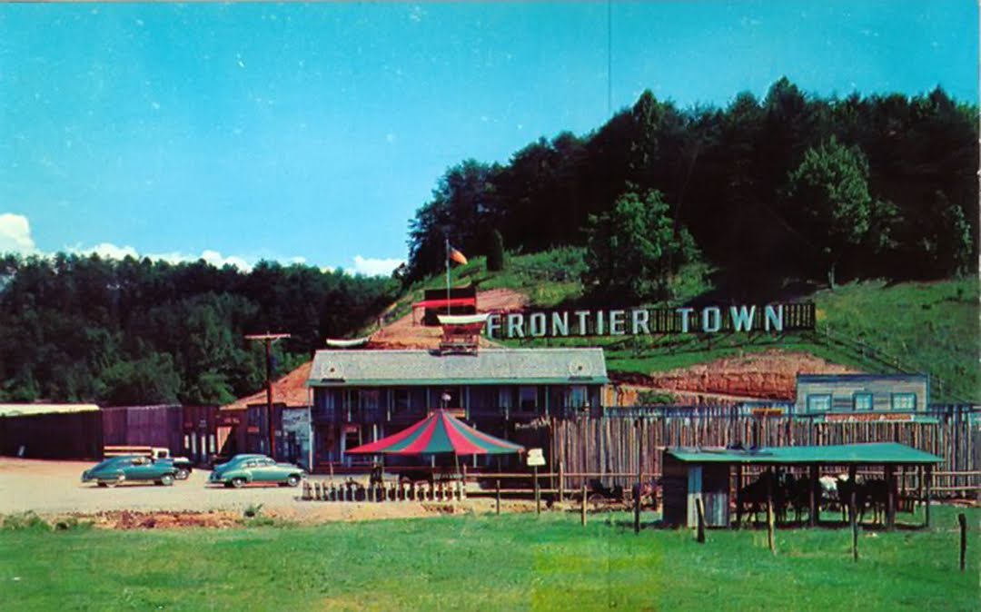 GORILLAS DON'T BLOG Frontier Town