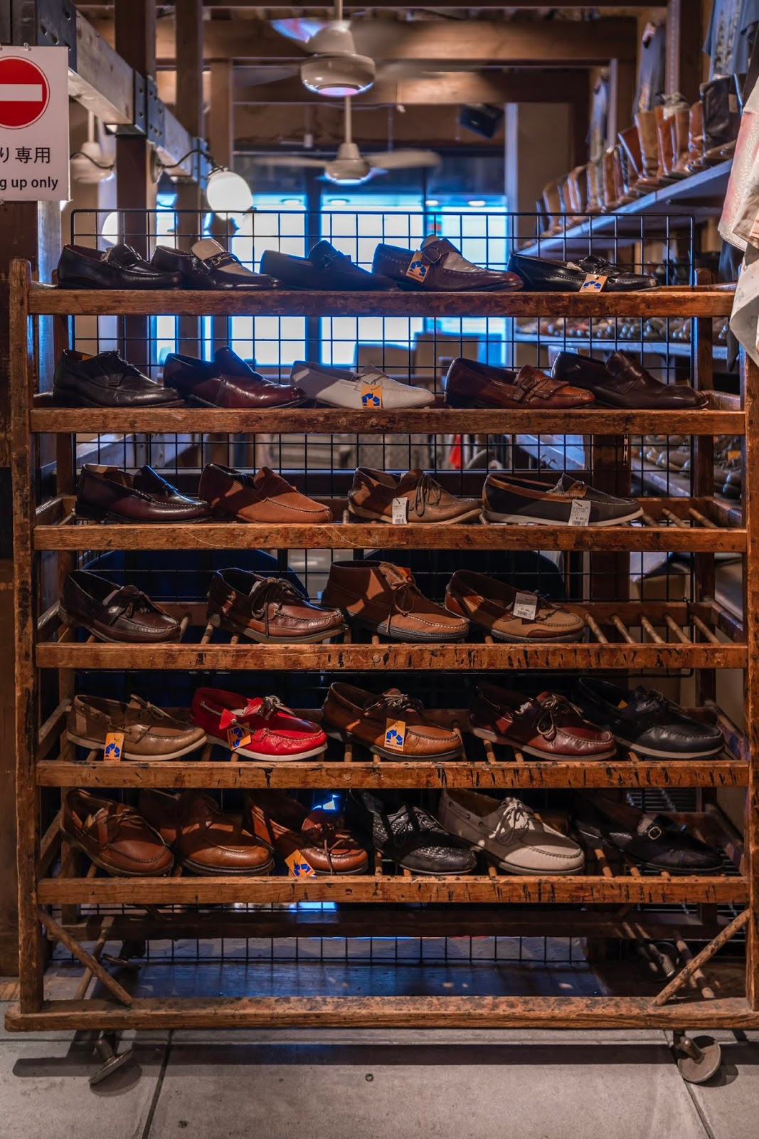 The Best Souvenir Shop in Ueno MAGAZINES Stella Lee ☆ Indonesia