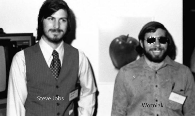  Steve Jobs dan Wozniak 