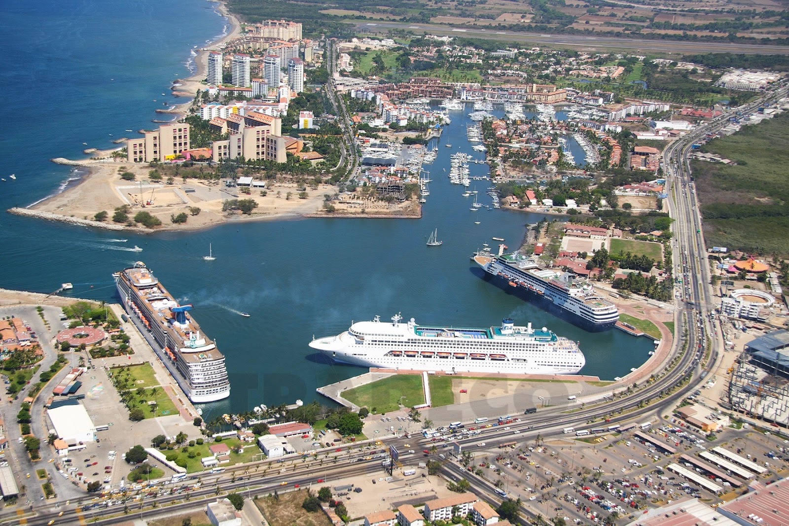 Nueva terminal portuaria se hará, pero en Puerto Vallarta Entre Veredas