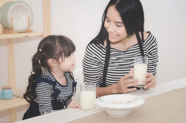Sữa cho trẻ sơ sinh những bí quyết vàng mẹ cần biết