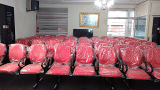 Presidente Dyana Lira da Câmara de Macau faz mudanças em seu plenário após décadas.