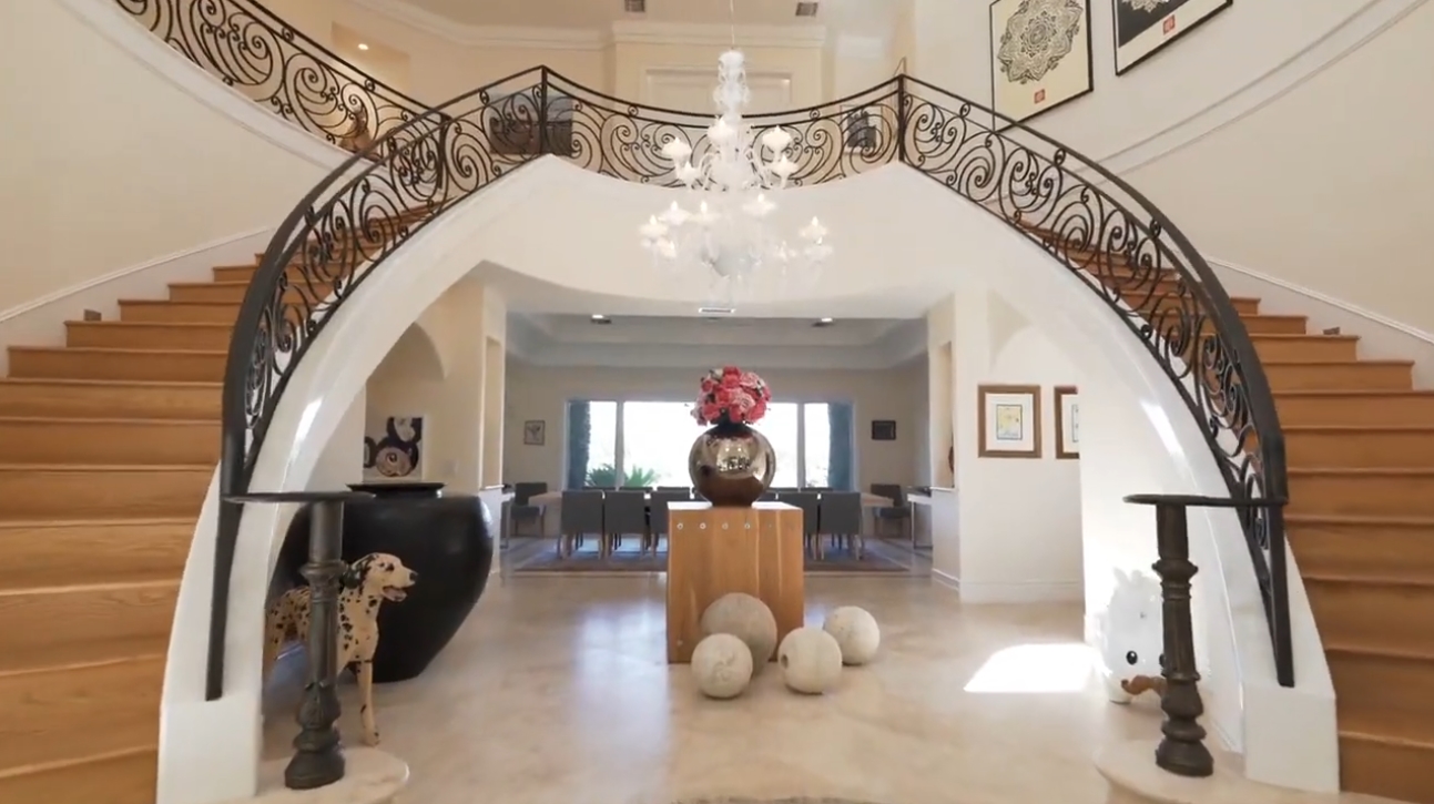 11971 Lockridge Estate Rd, Studio City, CA vs. Mansion Interior Design Tour