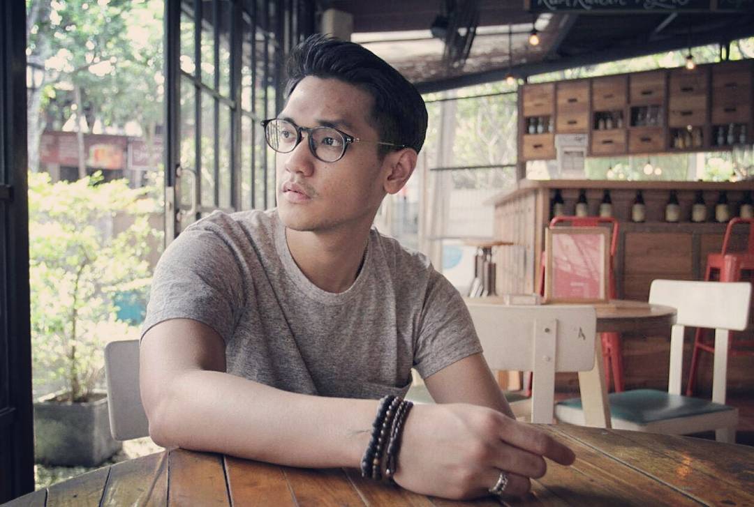 Lirik Lagu Afgan Setia Menunggu Pasar Lirik Lagu