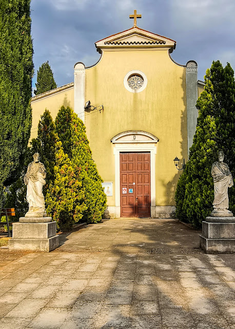 Župna crkva Sv. Petra i Pavla - Marčana