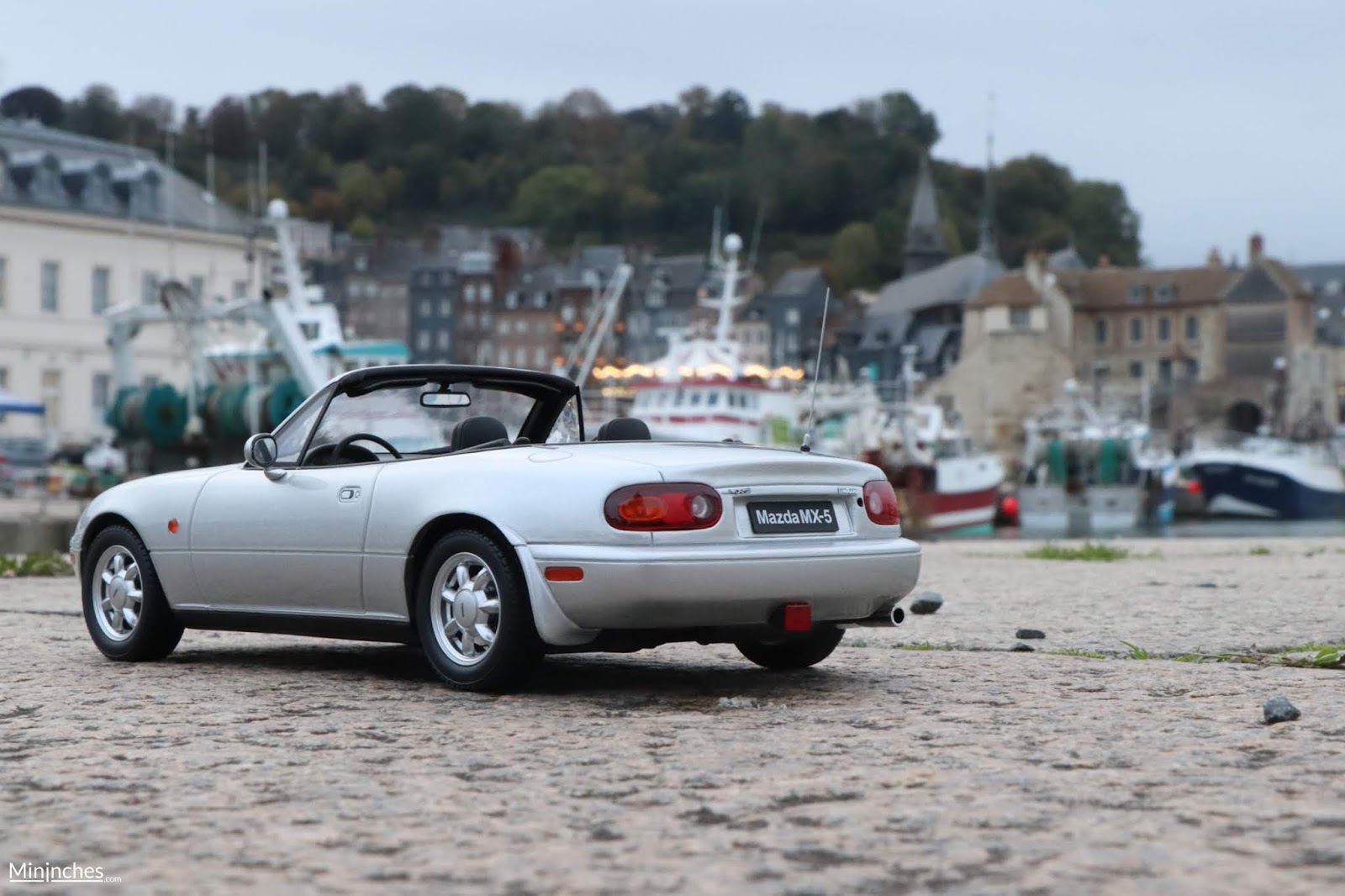miniature mazda mx5
