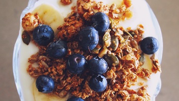 oatmeal with berries