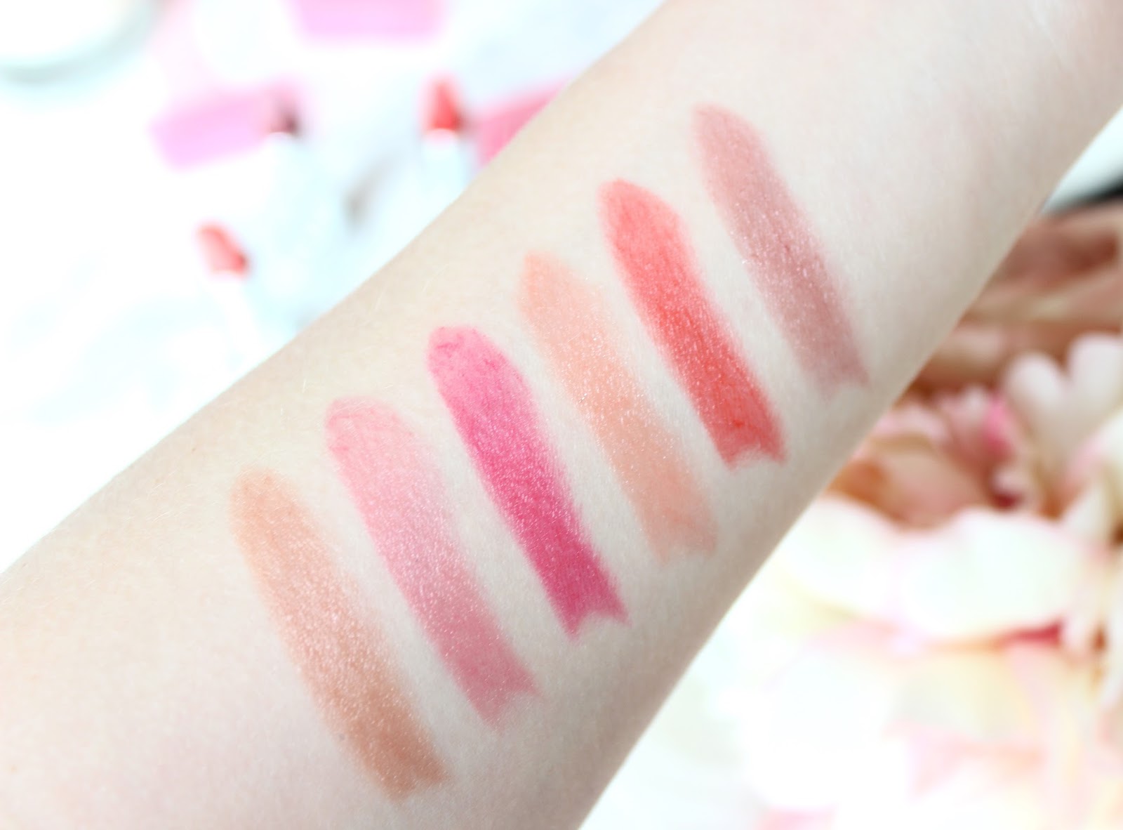 Rimmel Moisture Renew Sheer & Shine Lipstick Swatches & Review 