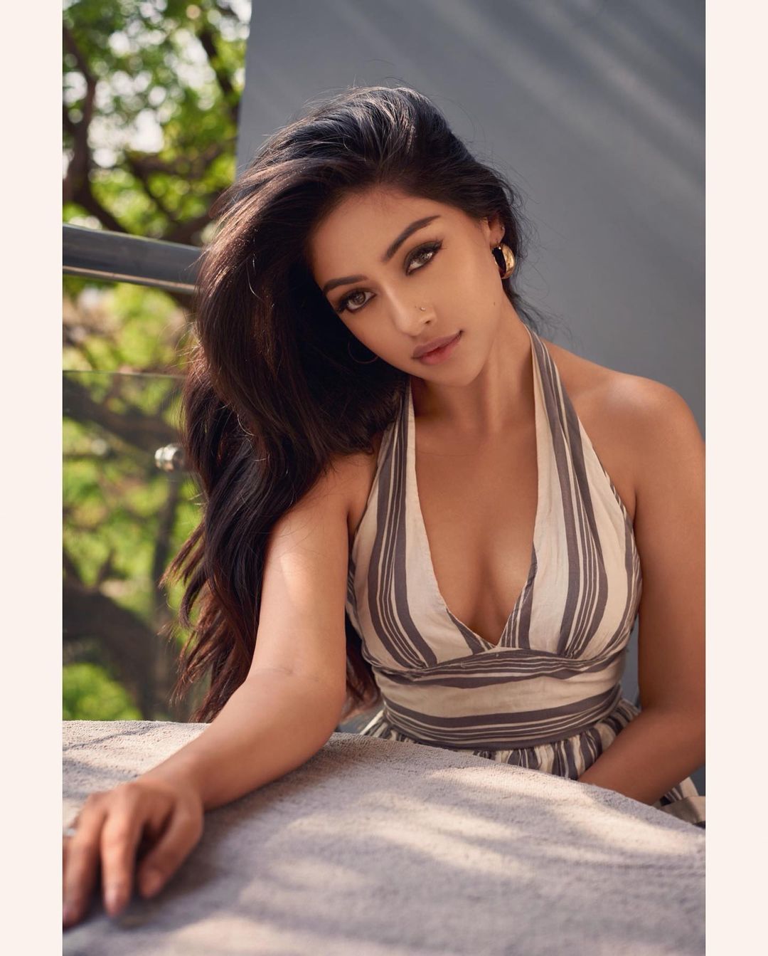 Anu Emmanuel Cleavage Photoshoot, Anu Emmanuel cleavage, Anu Emmanuel  boobs, Anu Emmanuel tits, Anu Emmanuel topless, Anu Emmanuel sexy nude