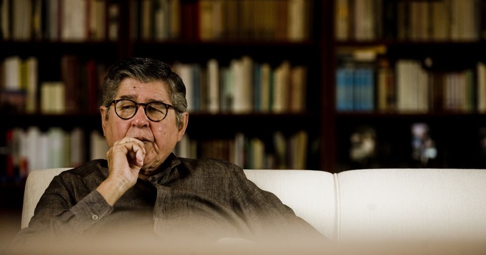 Alfredo Bryce Echenique Un mundo para Julius cumple 50 años